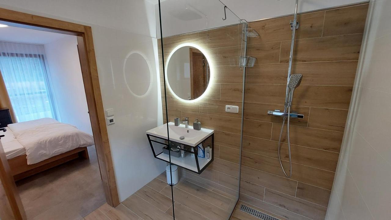 Apartmany Jura Нова-Пец Екстер'єр фото